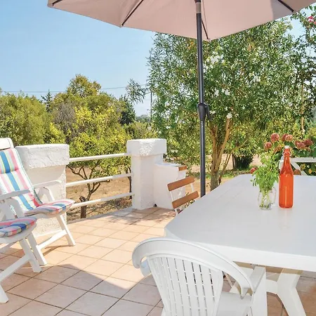 Semesterbostad One-bedroom Holiday In Solaro Plage