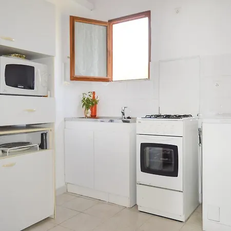 One-bedroom Holiday In Solaro Plage *